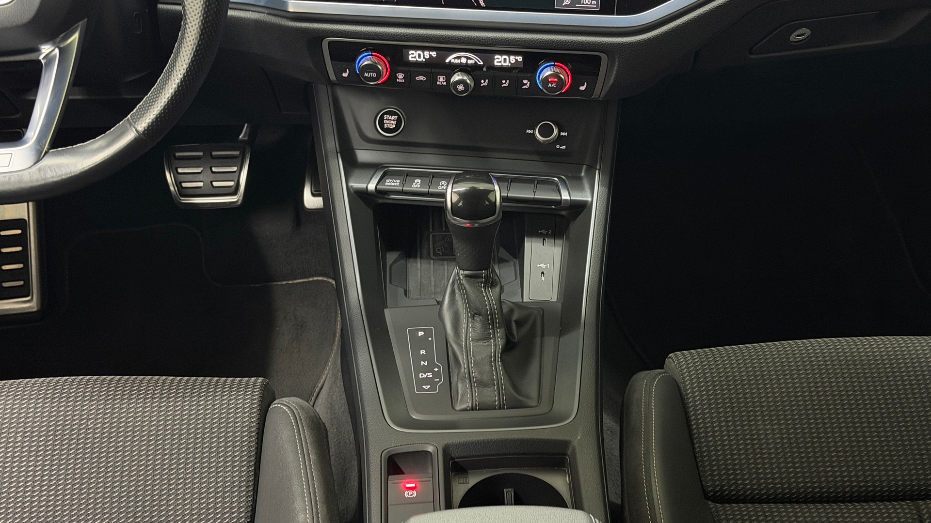AUDI Q3 Sportback 35 TFSI S line Attraction S-tronic-image-12