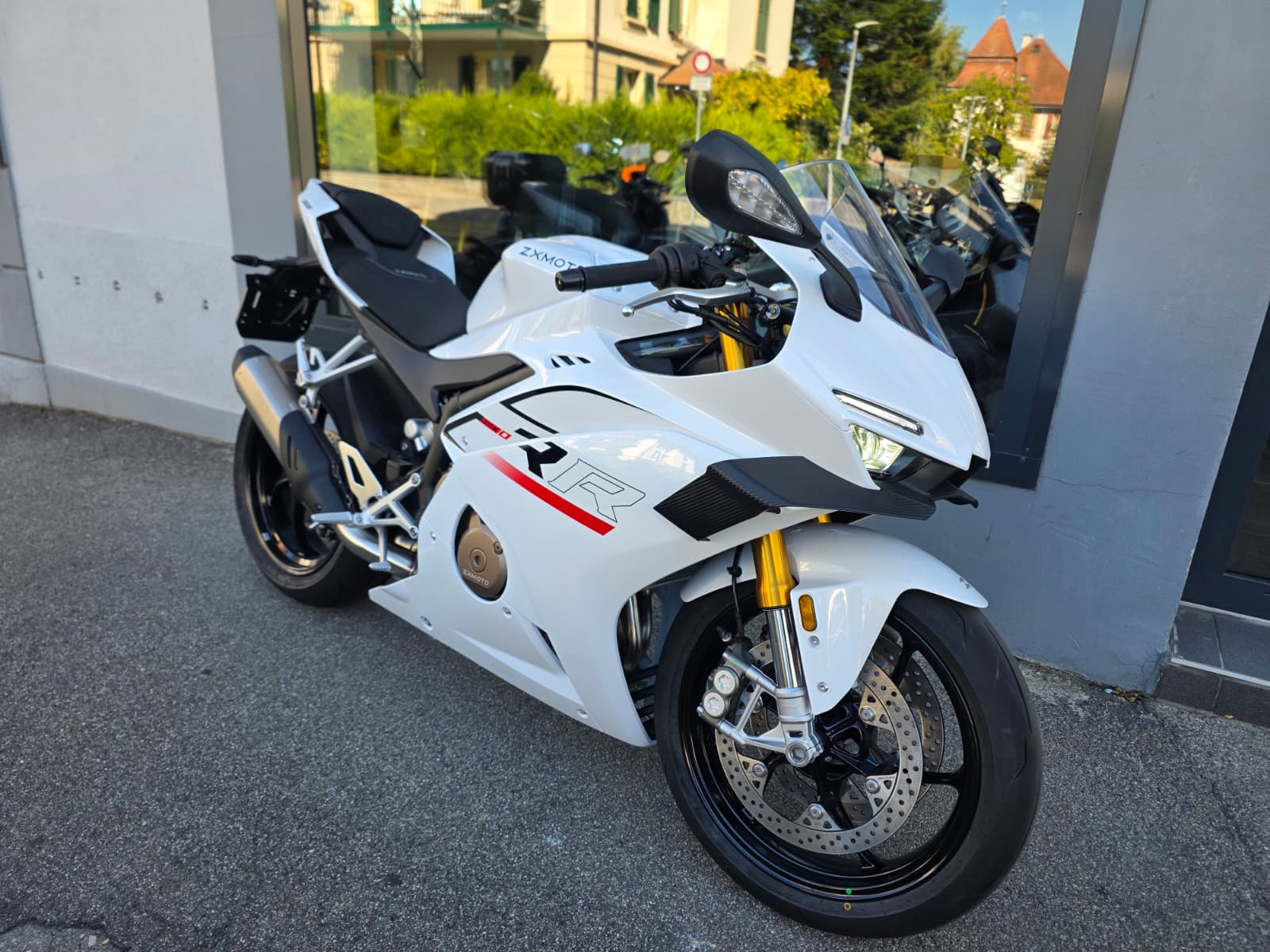 ZXMOTO 500RR-showroom-element-1