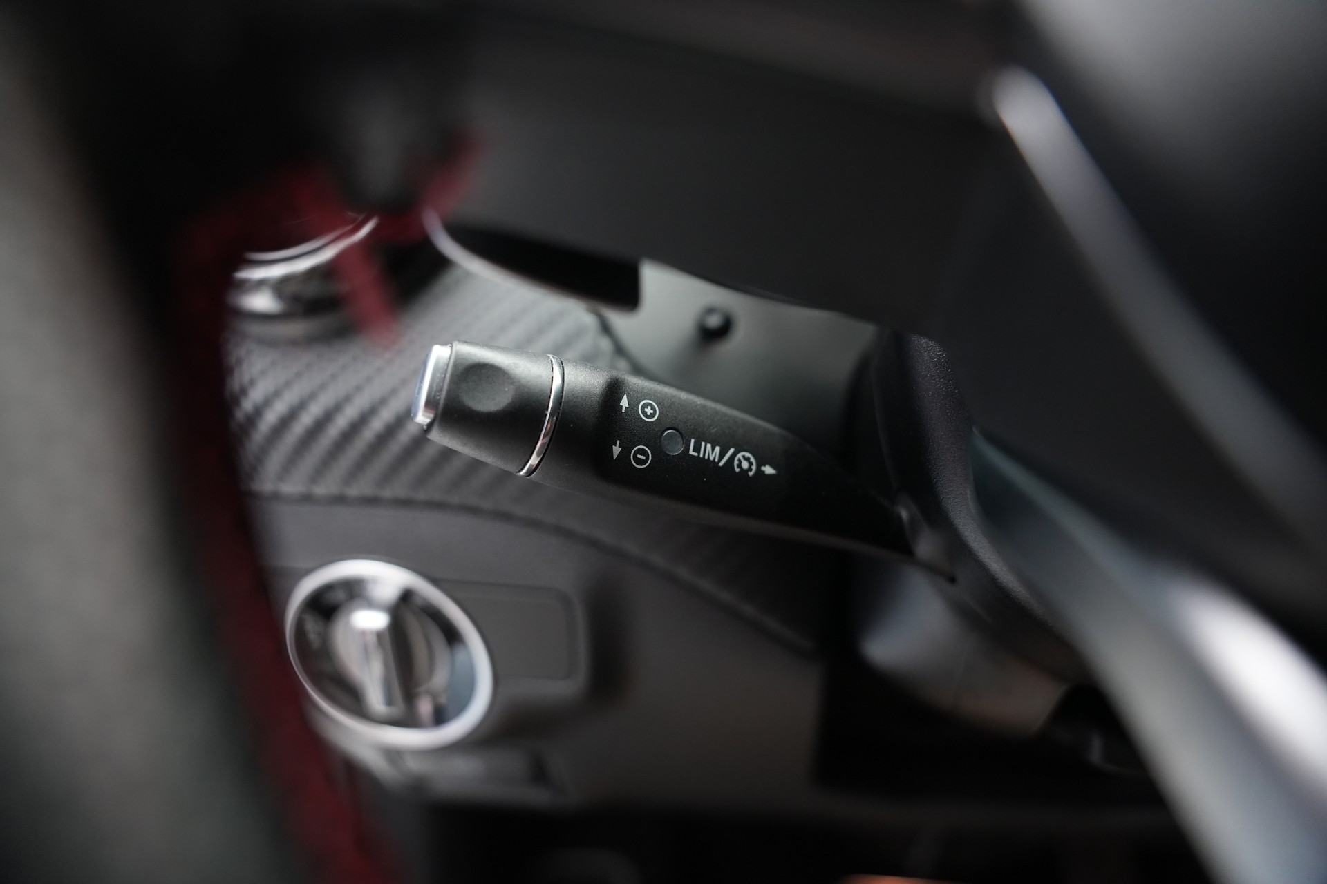 MERCEDES-BENZ A 250 AMG Line 7G-DCT *A45 Optik* *CH-Fahrzeug*-image-25