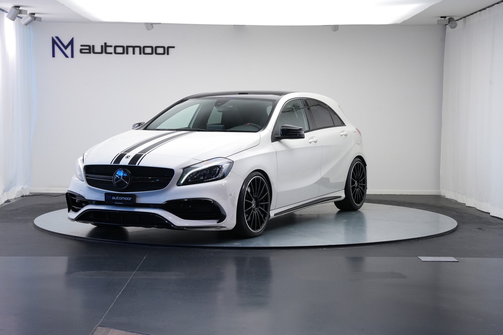 MERCEDES-BENZ A 250 AMG Line 7G-DCT *A45 Optik* *CH-Fahrzeug*