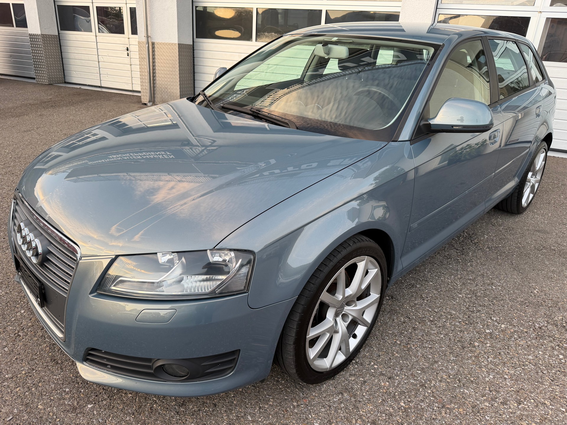AUDI A3 Sportback 2.0 TDI Attraction quattro-image-0