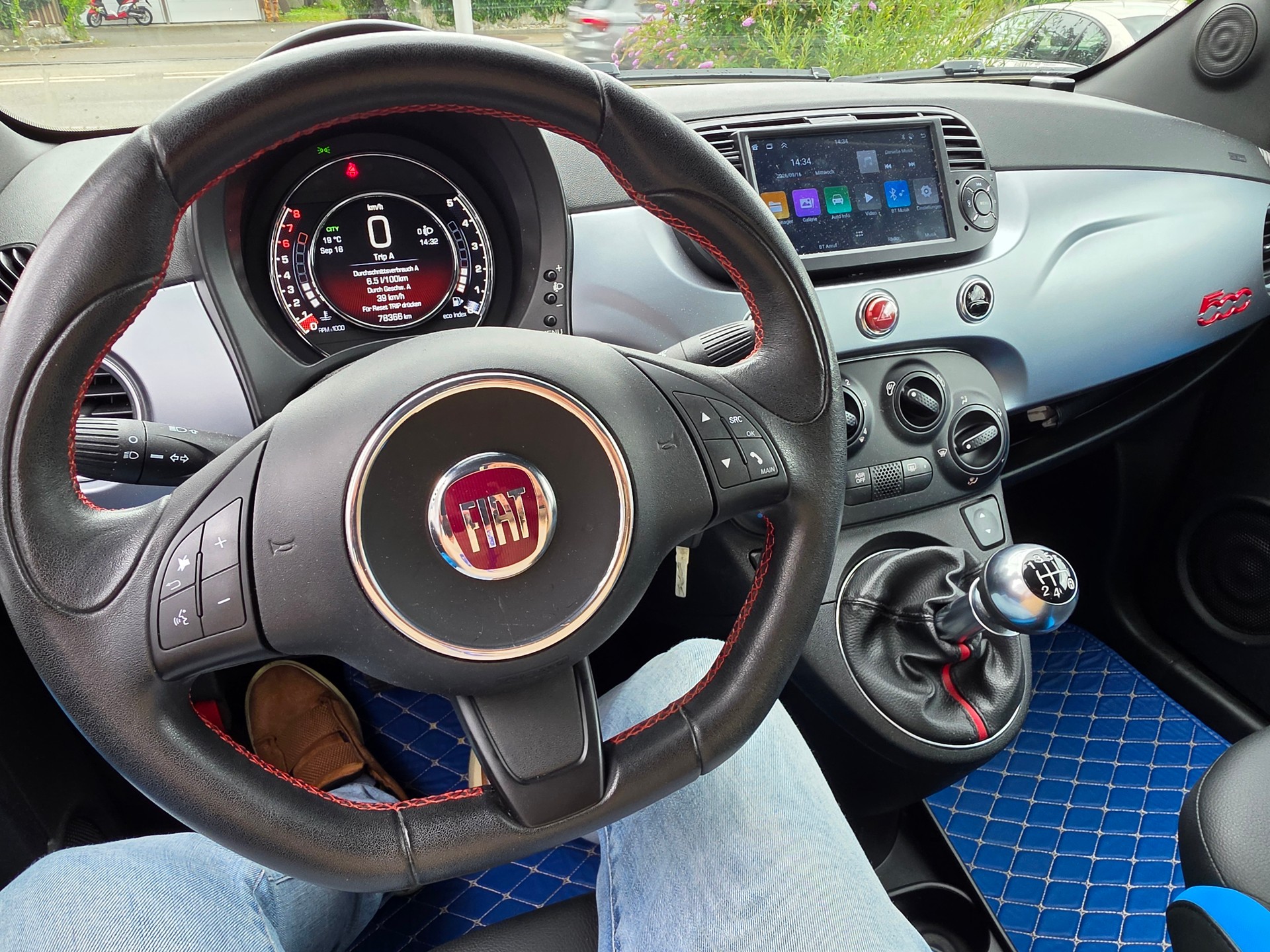 FIAT 500C 1.2 Pop Star-image-11