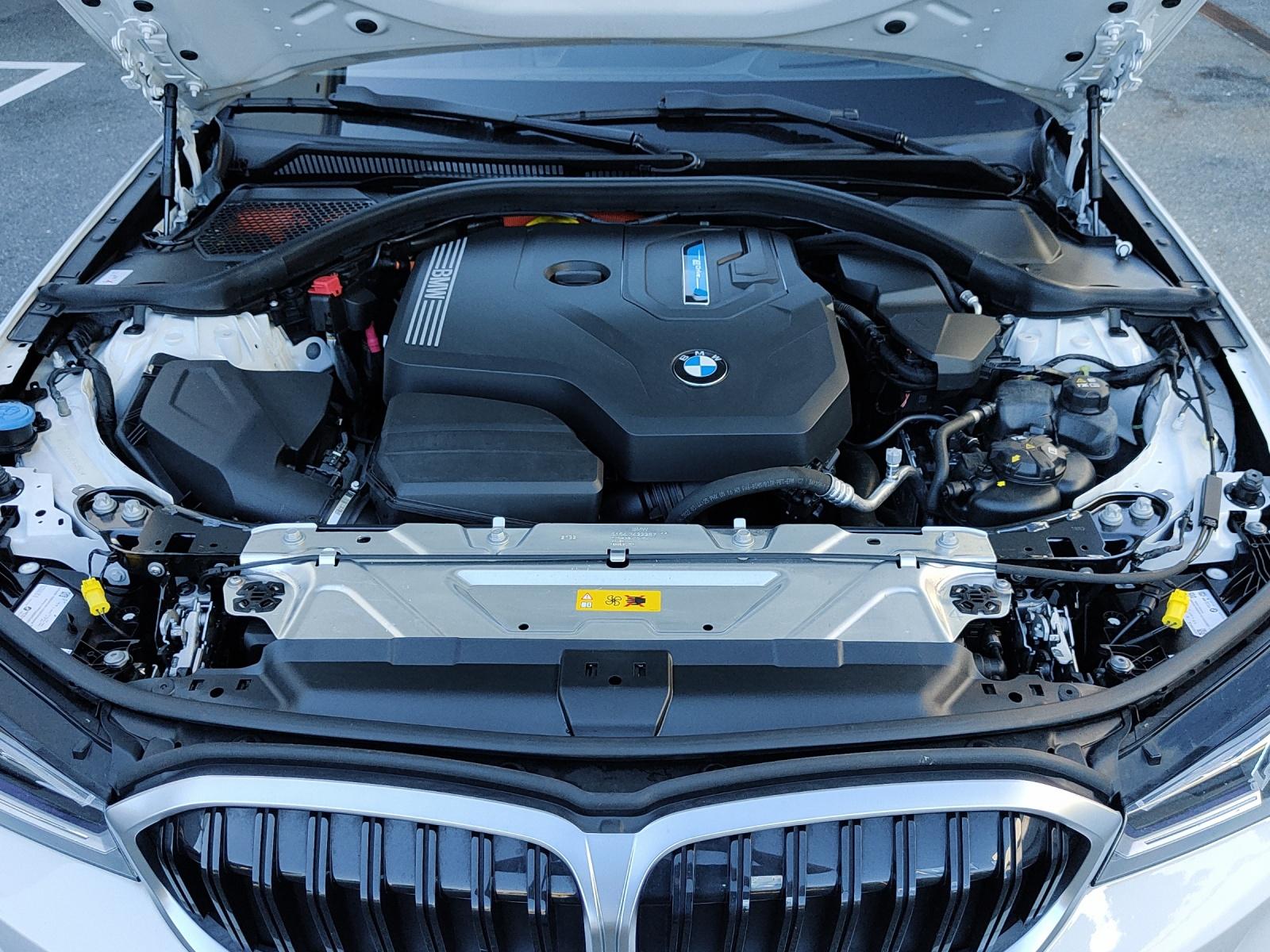 BMW 3er Reihe G21 Touring 330e xDrive-image-21