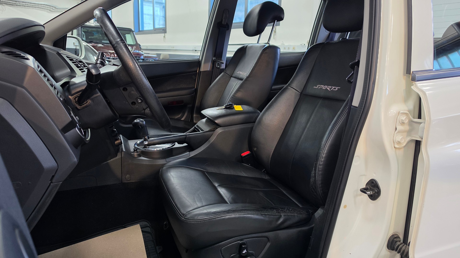 KGM-SsangYong Actyon Sports FR 2.0 Sapphire 4WD A-image-17