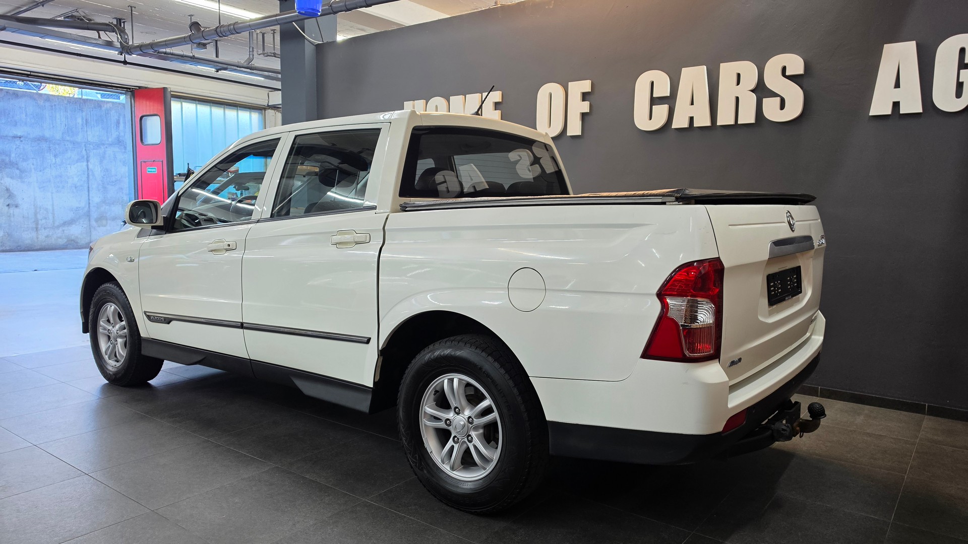 KGM-SsangYong Actyon Sports FR 2.0 Sapphire 4WD A-image-5