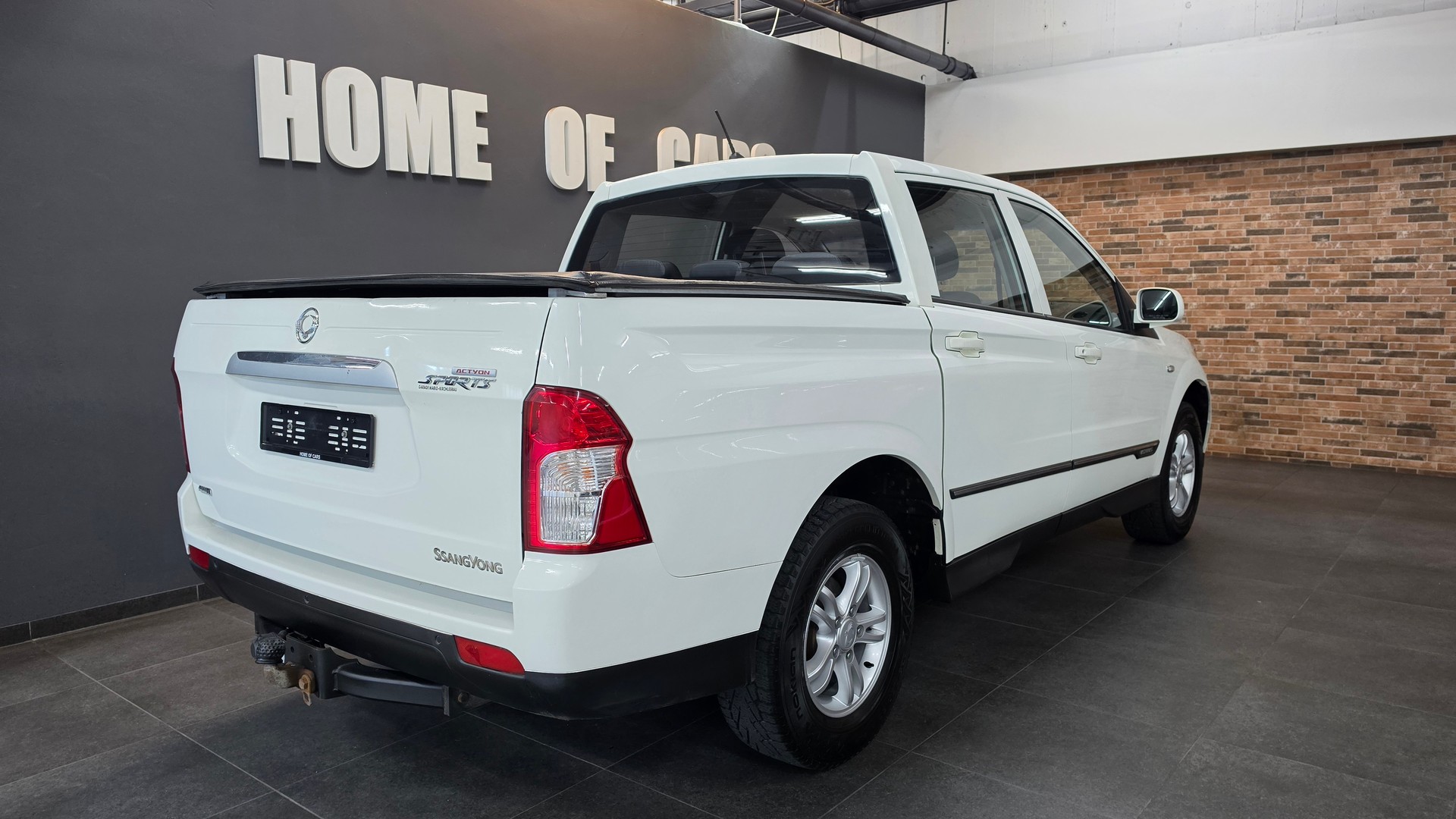 KGM-SsangYong Actyon Sports FR 2.0 Sapphire 4WD A-image-9