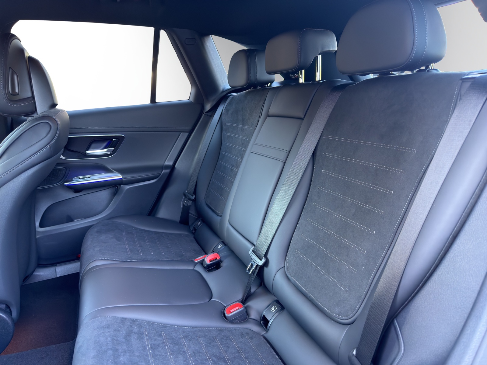 MERCEDES-BENZ GLC 300 4Matic 9G-Tronic-image-9