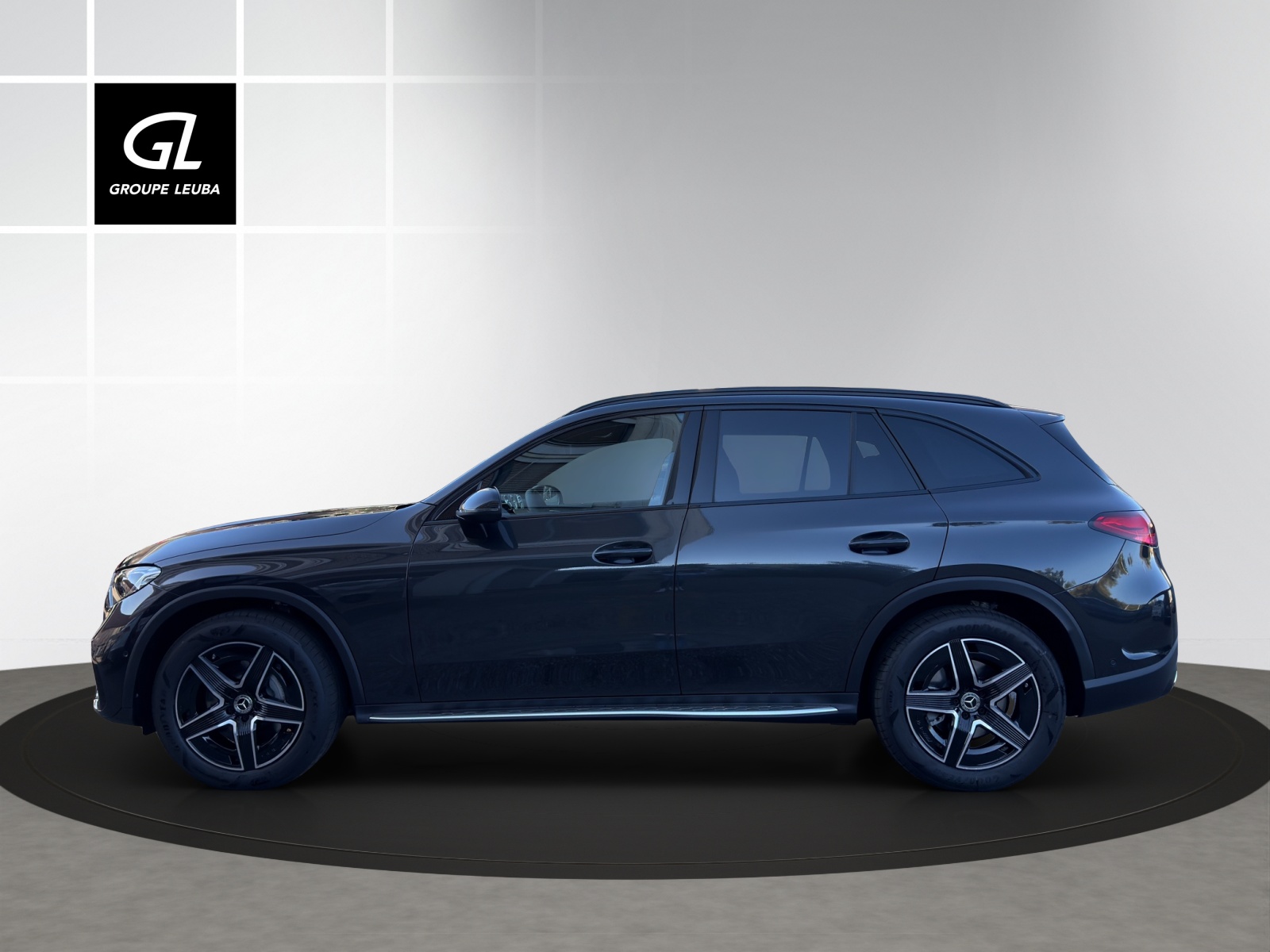 MERCEDES-BENZ GLC 300 4Matic 9G-Tronic-image-2