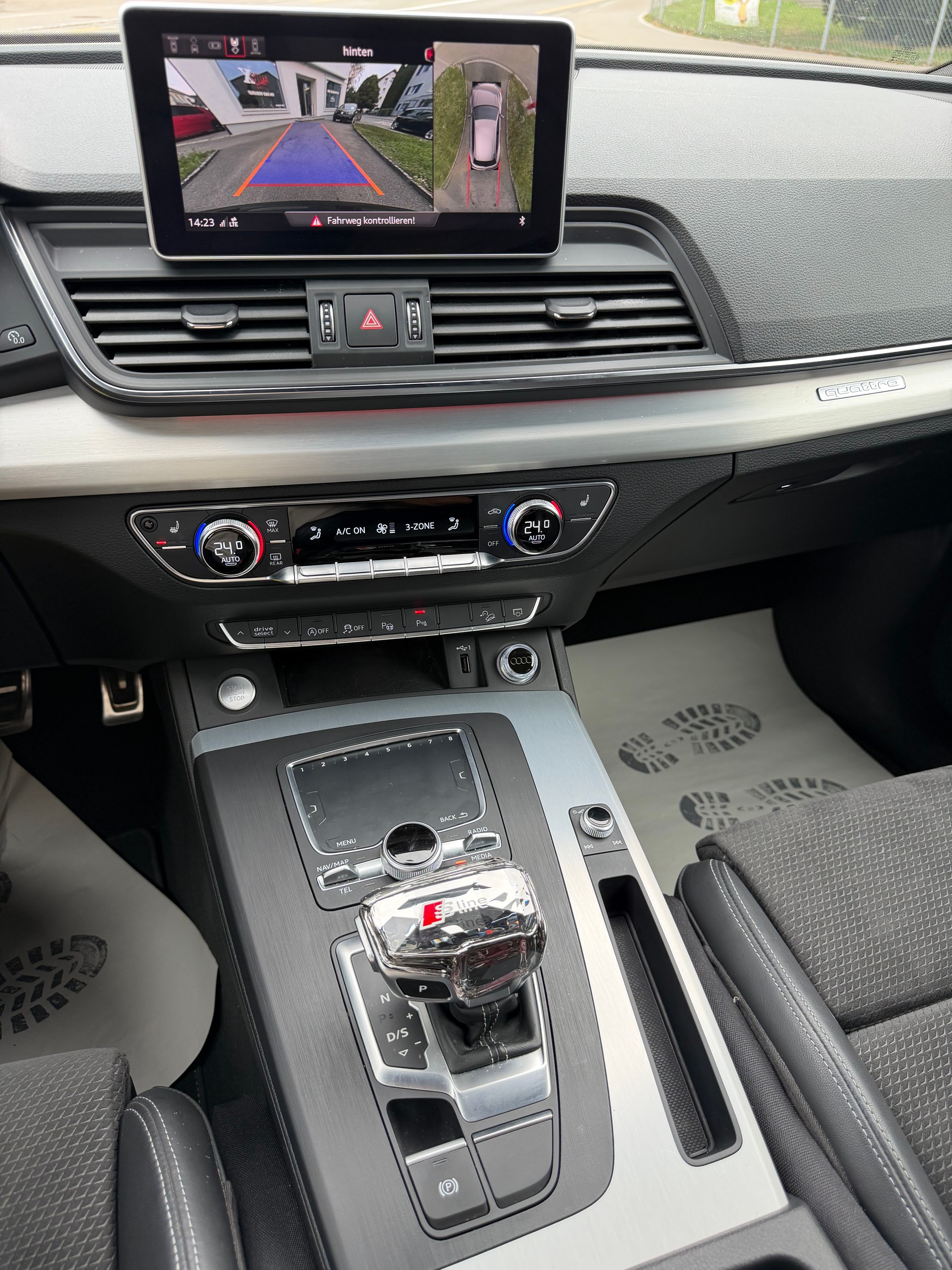 AUDI Q5 40 TDI design quattro S-tronic S-Line 360*Kamera Standheizung-image-12