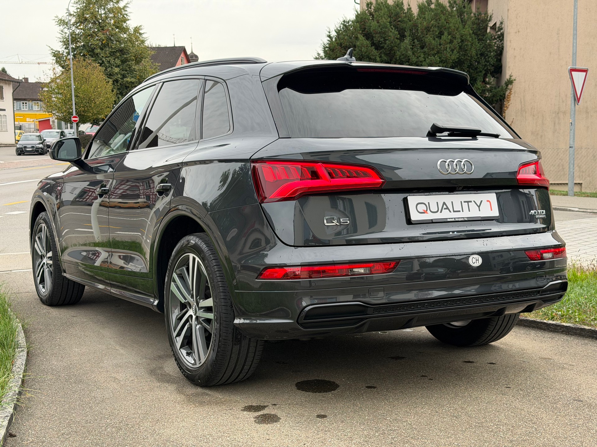 AUDI Q5 40 TDI design quattro S-tronic S-Line 360*Kamera Standheizung-image-8