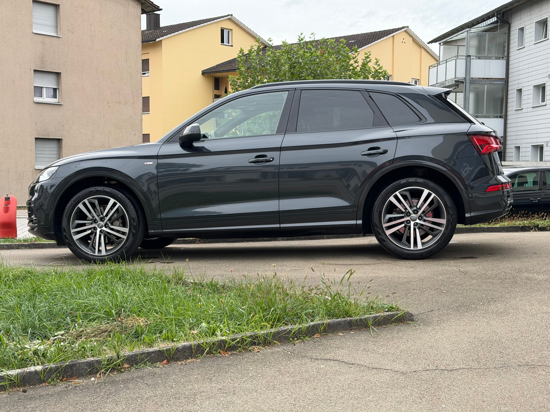 AUDI Q5 40 TDI design quattro S-tronic S-Line 360*Kamera Standheizung-image-4