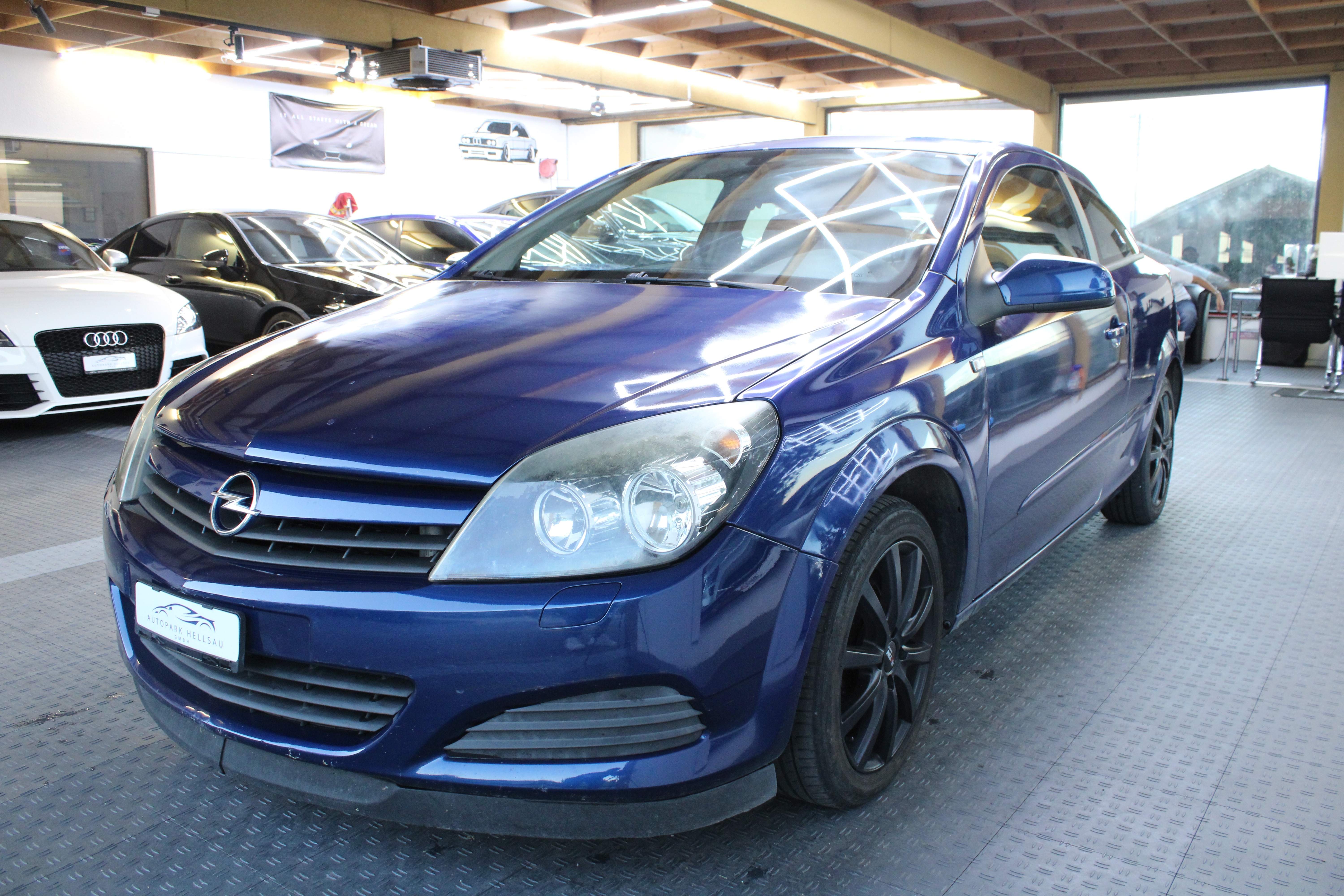 Car photo