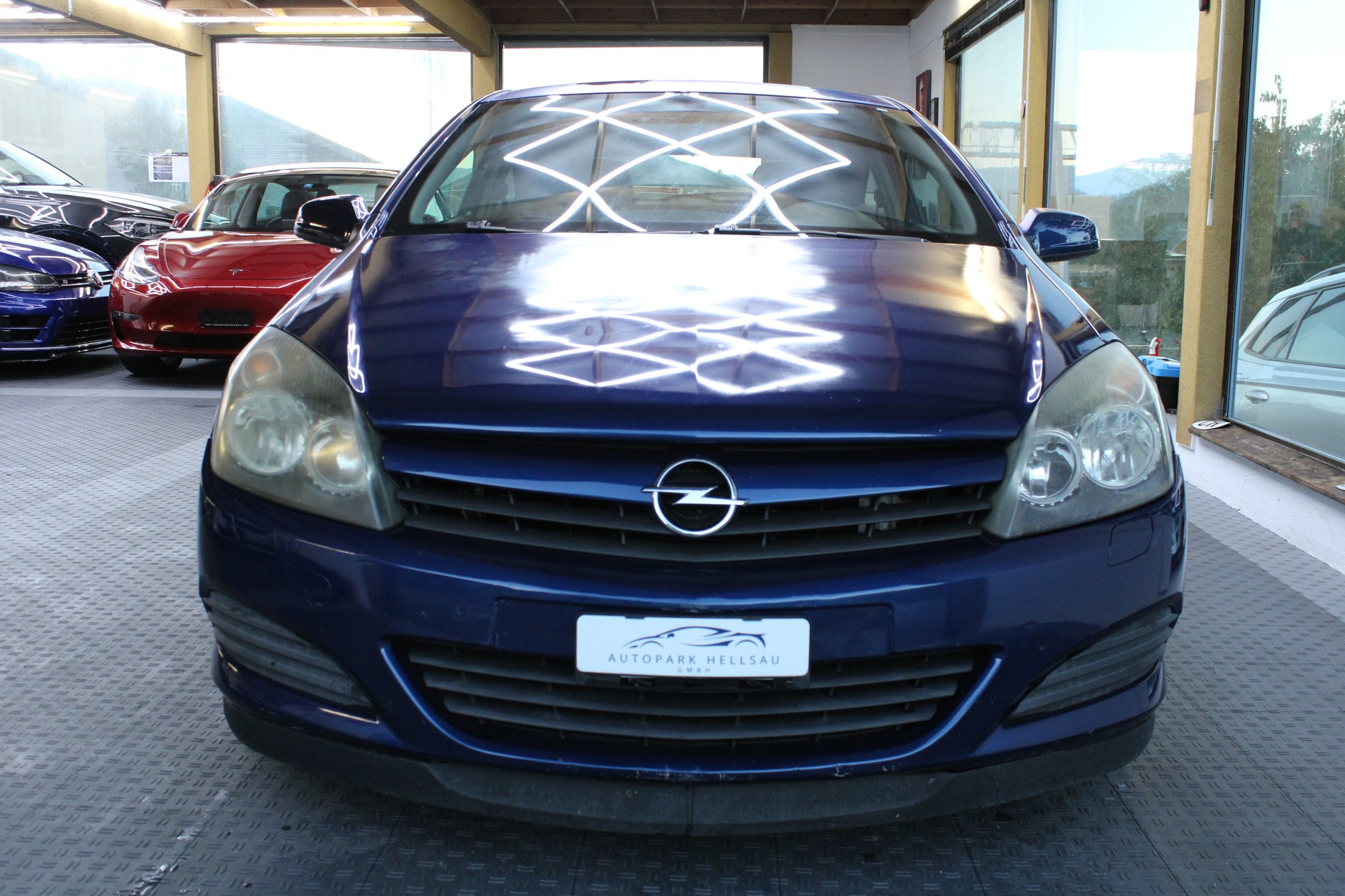 OPEL Astra GTC 1.6i 16V TP Cosmo-image-1