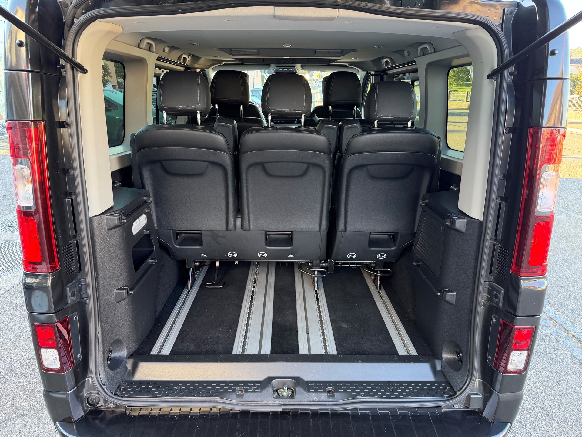 RENAULT Trafic Blue dCi 170 EDC Spaceclass Pack Signature-image-14