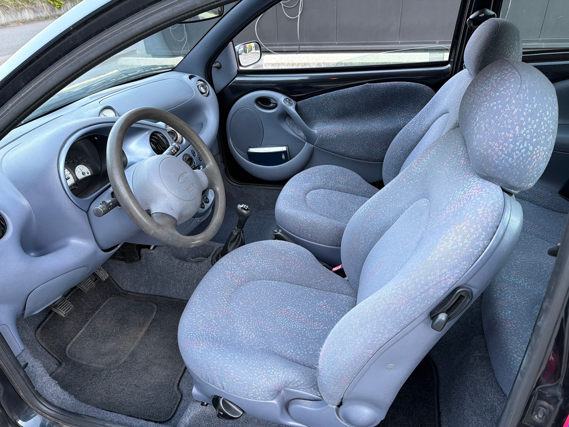 FORD KA 1.3-image-8