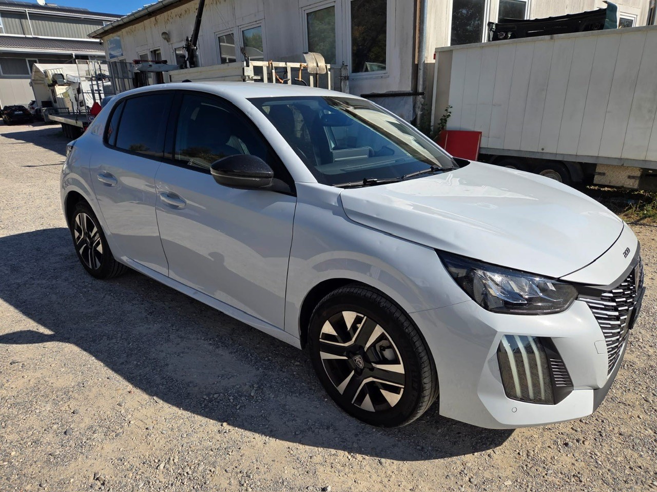 PEUGEOT 208 1.2 MHEV 110 GT-image-3