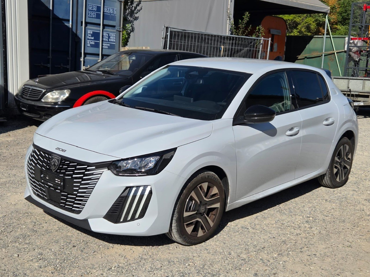 PEUGEOT 208 1.2 MHEV 110 GT-image-1