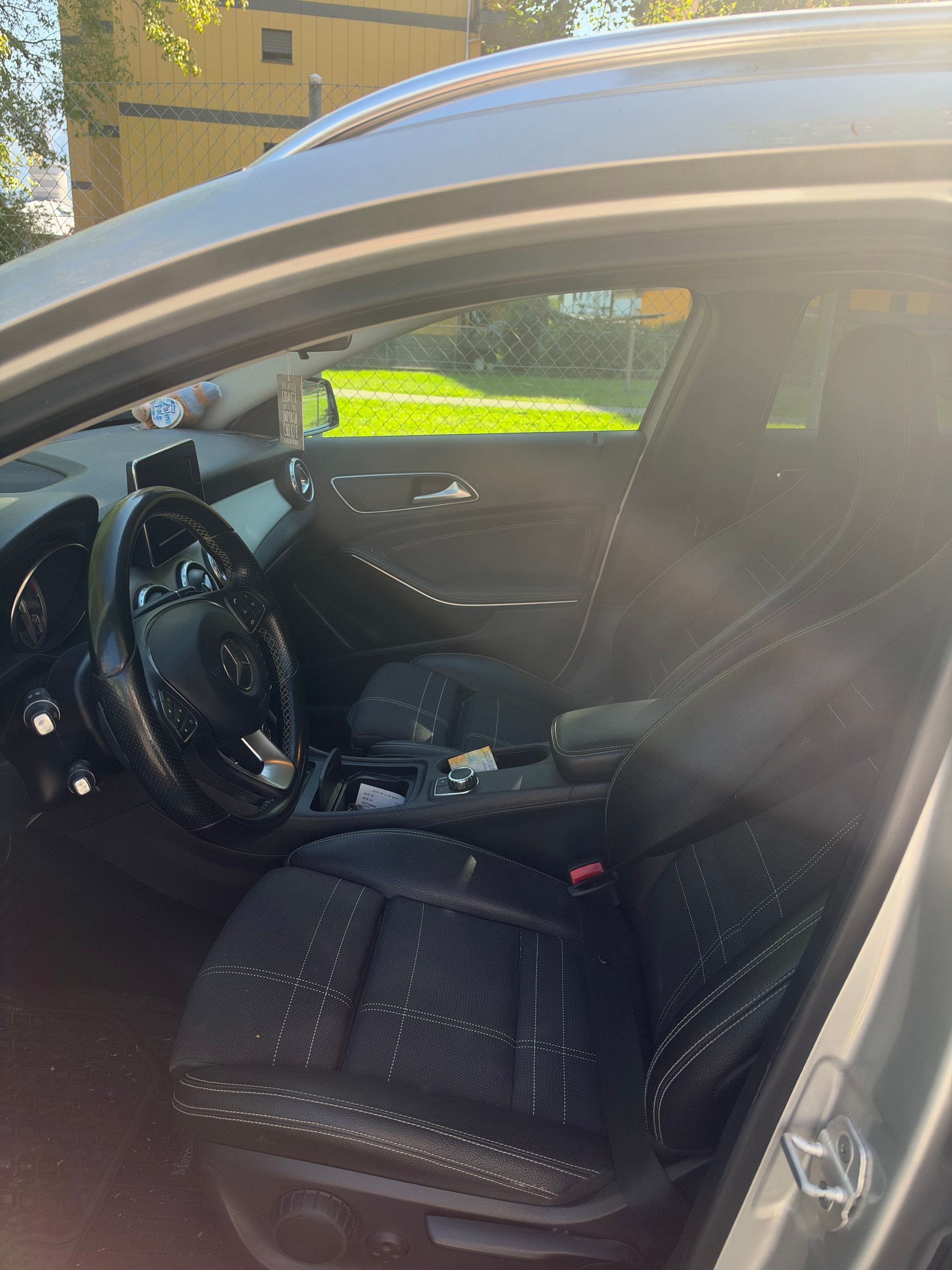 MERCEDES-BENZ GLA 200 4-matic-image-4