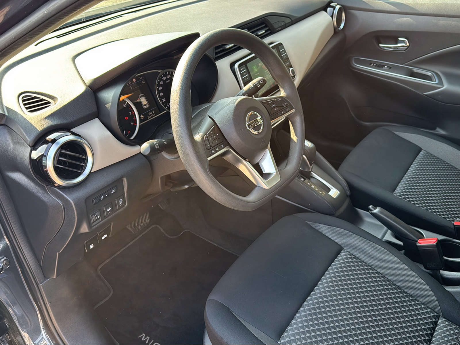 NISSAN Micra IG-T acenta Xtronic-image-4