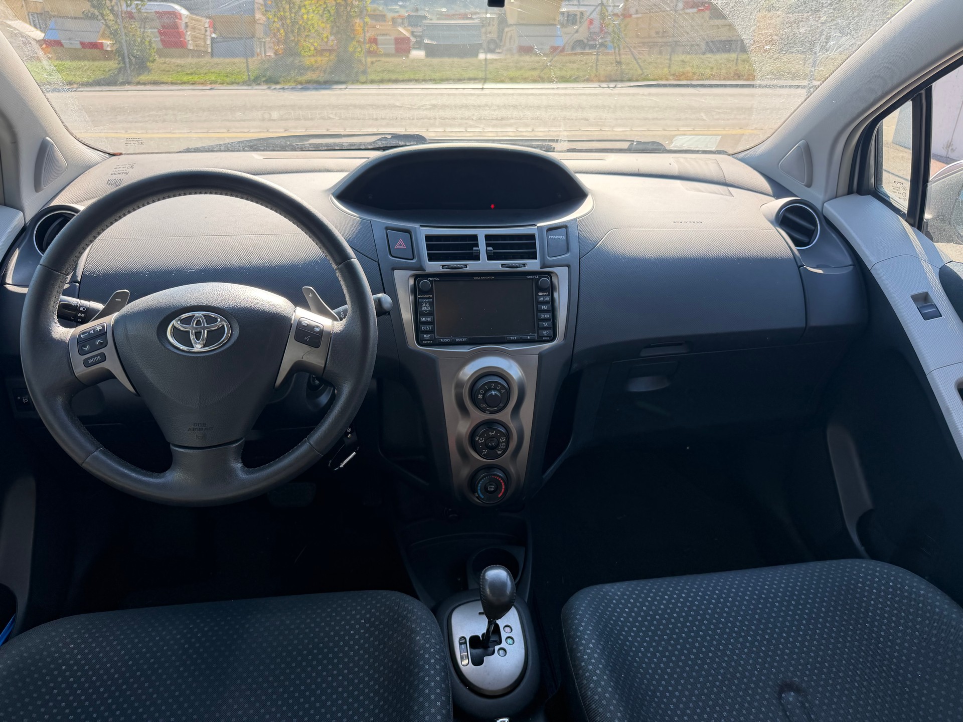 TOYOTA Yaris 1.33 Look Multimode-image-7
