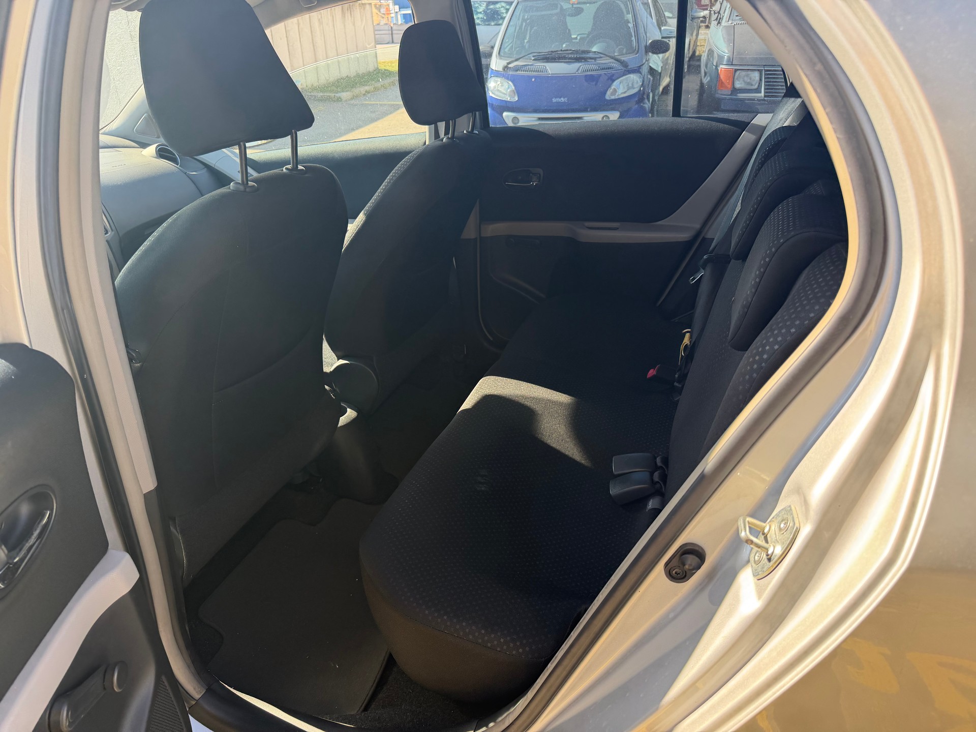 TOYOTA Yaris 1.33 Look Multimode-image-6