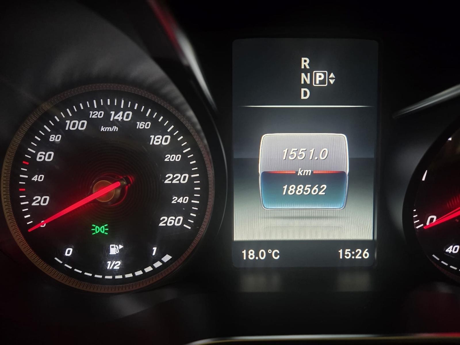 MERCEDES-BENZ V 220 CDI lang-image-7