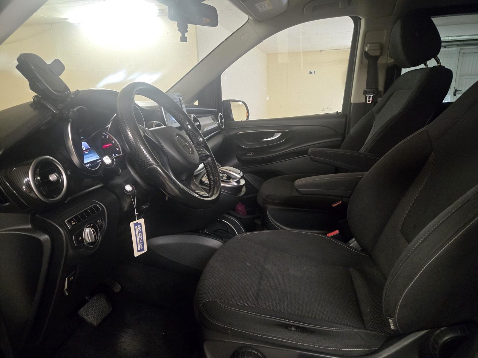 MERCEDES-BENZ V 220 CDI lang-image-12