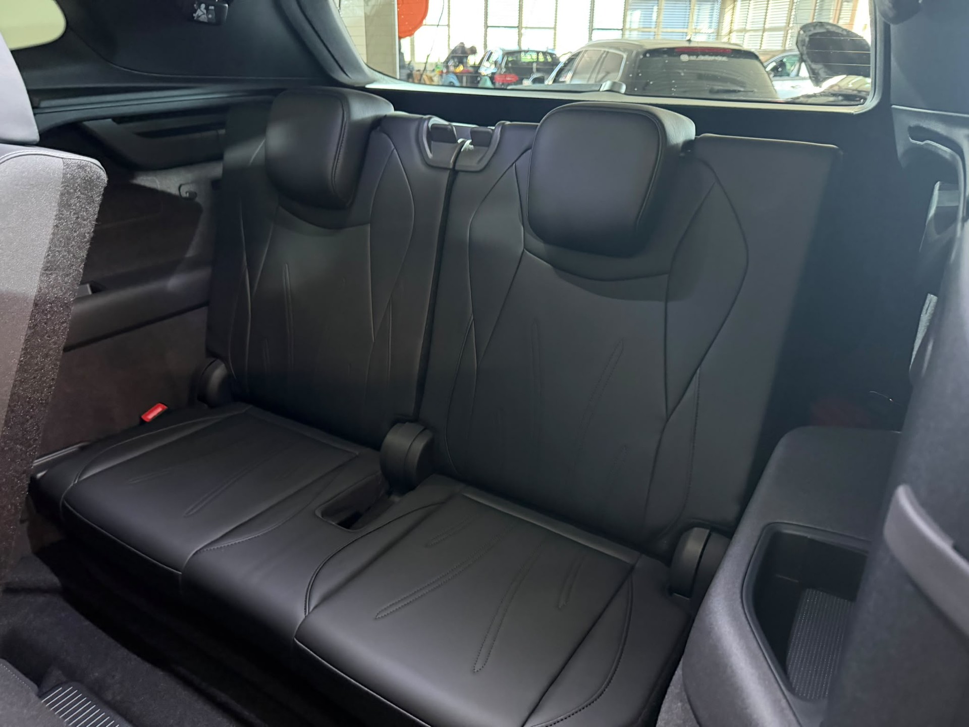 VW Tayron 2.0 TDI SCR R-Line United 4Motion DSG-image-10
