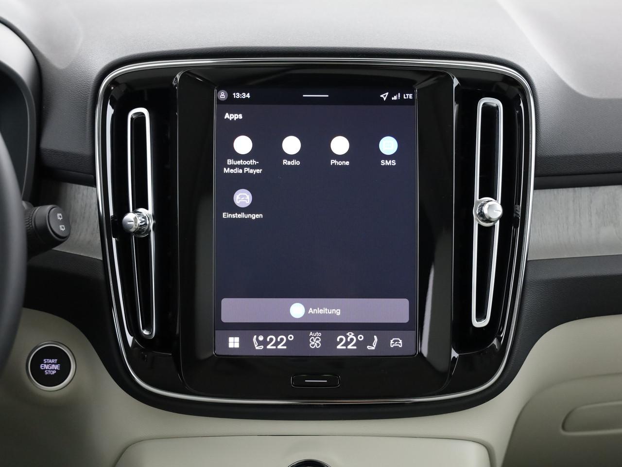 VOLVO XC40 2.0 B4 MH Ultra Dark-image-18