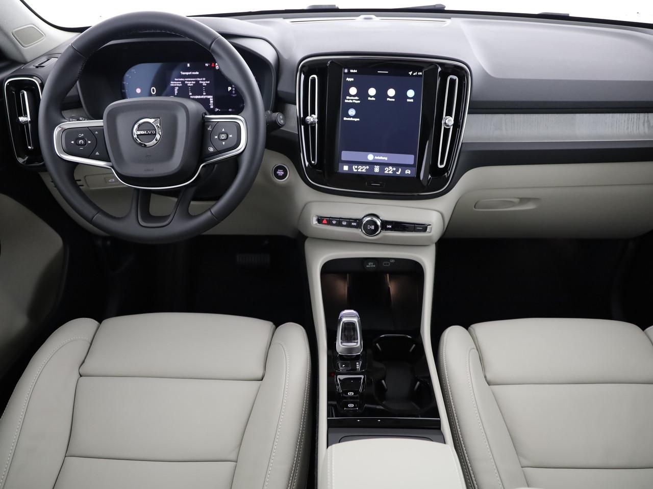 VOLVO XC40 2.0 B4 MH Ultra Dark-image-9