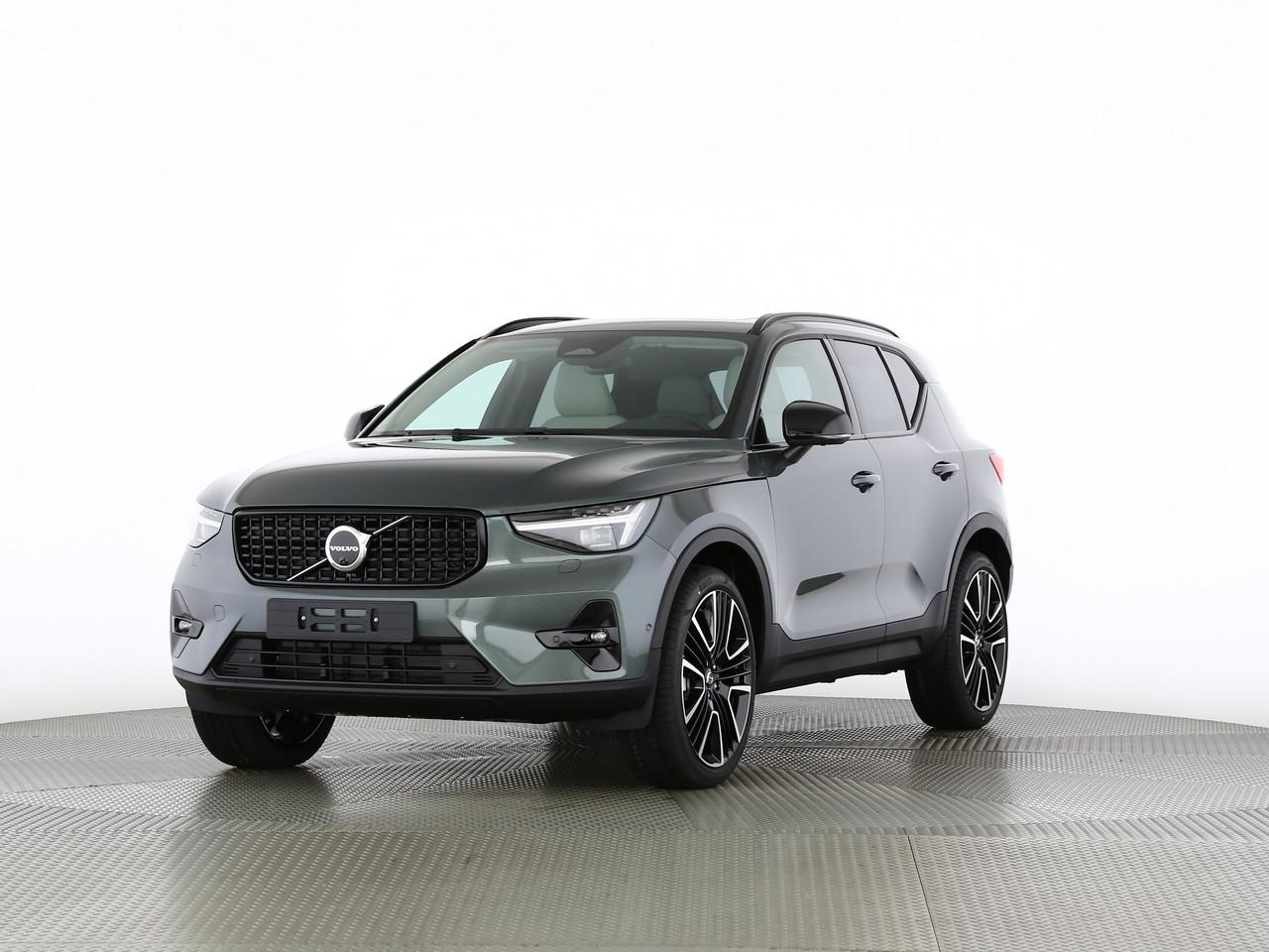 VOLVO XC40 2.0 B4 MH Ultra Dark-image-0