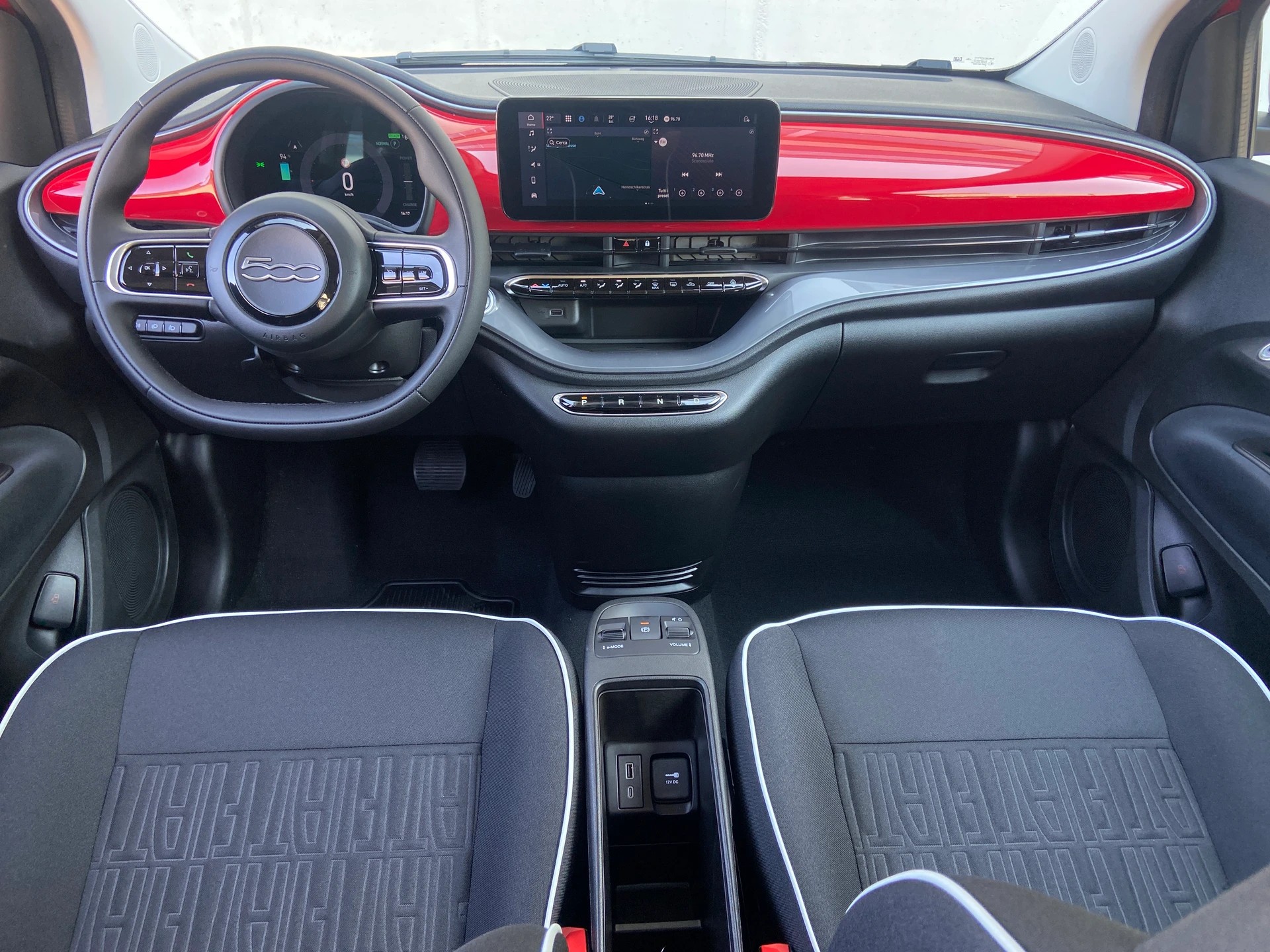 FIAT 500 electric 118PS Vita-image-3
