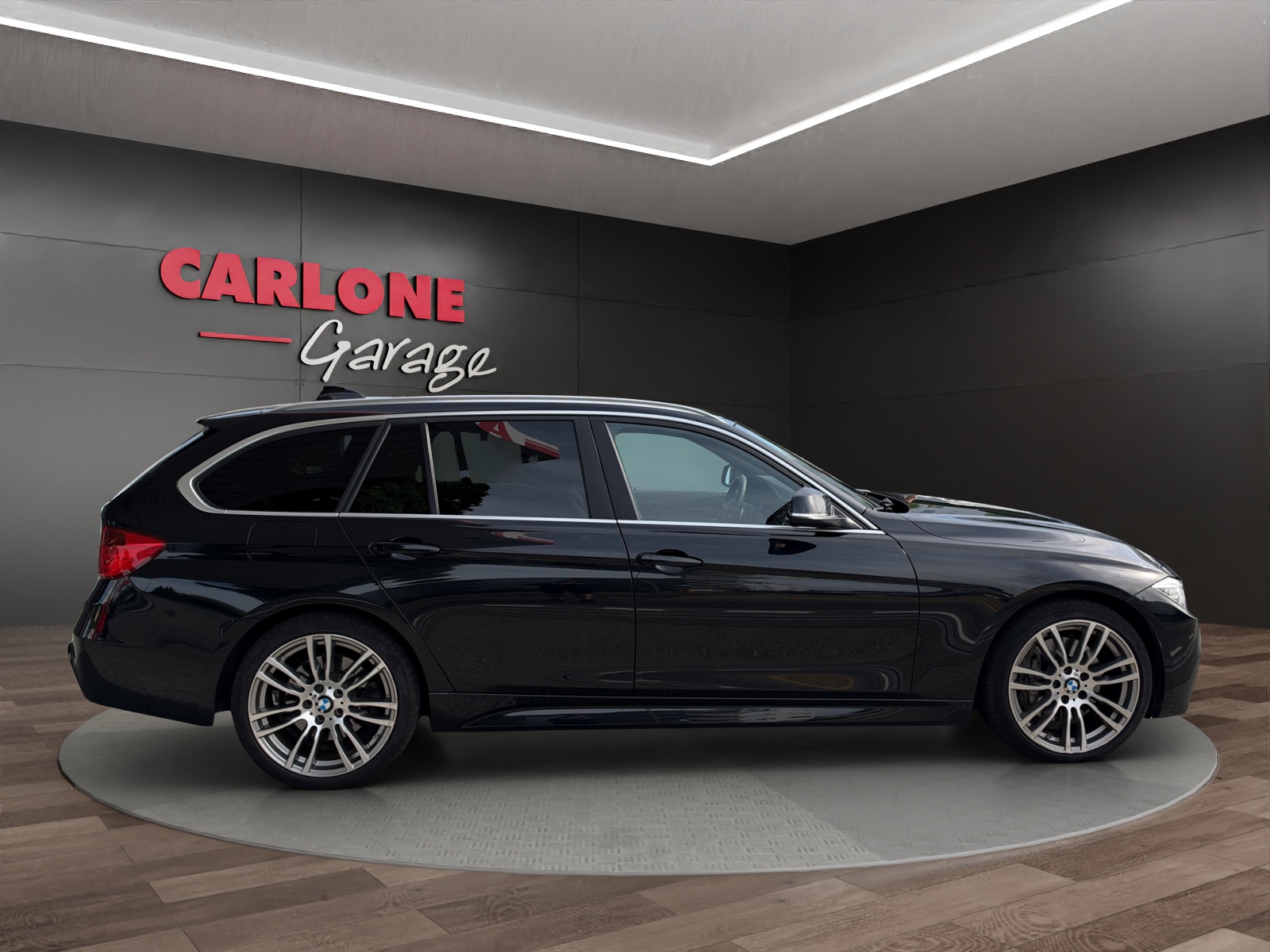 BMW 335d xDrive SAG Touring-image-1