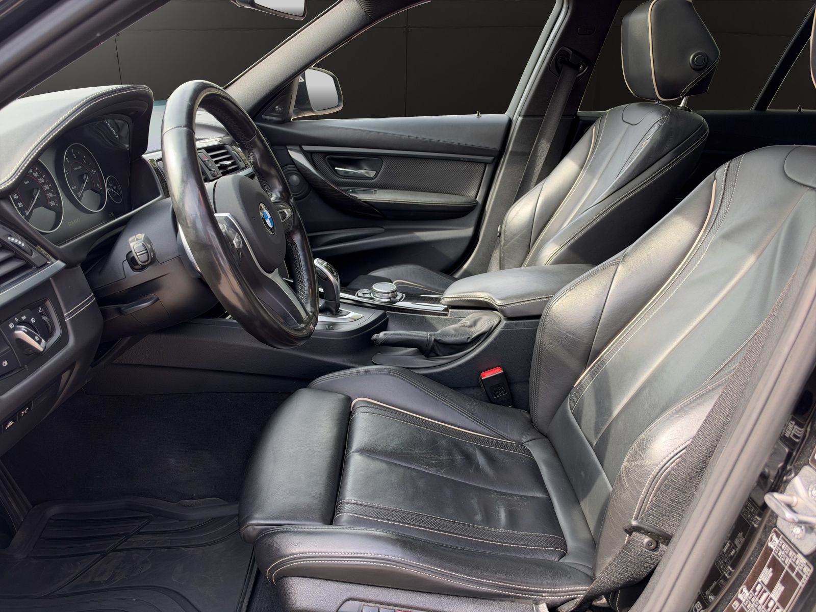 BMW 335d xDrive SAG Touring-image-8