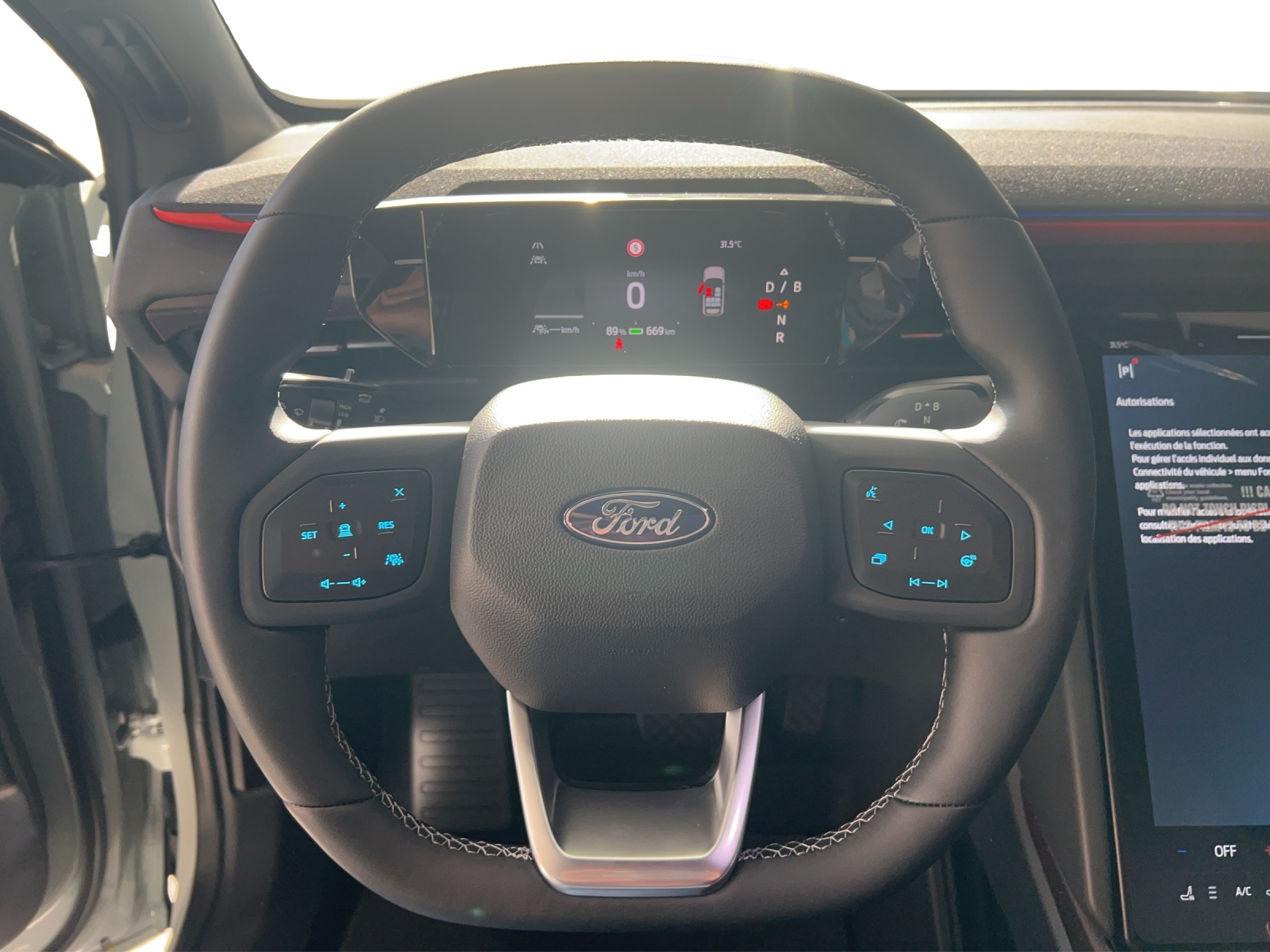 FORD Explorer Ext. Range Collection-image-5