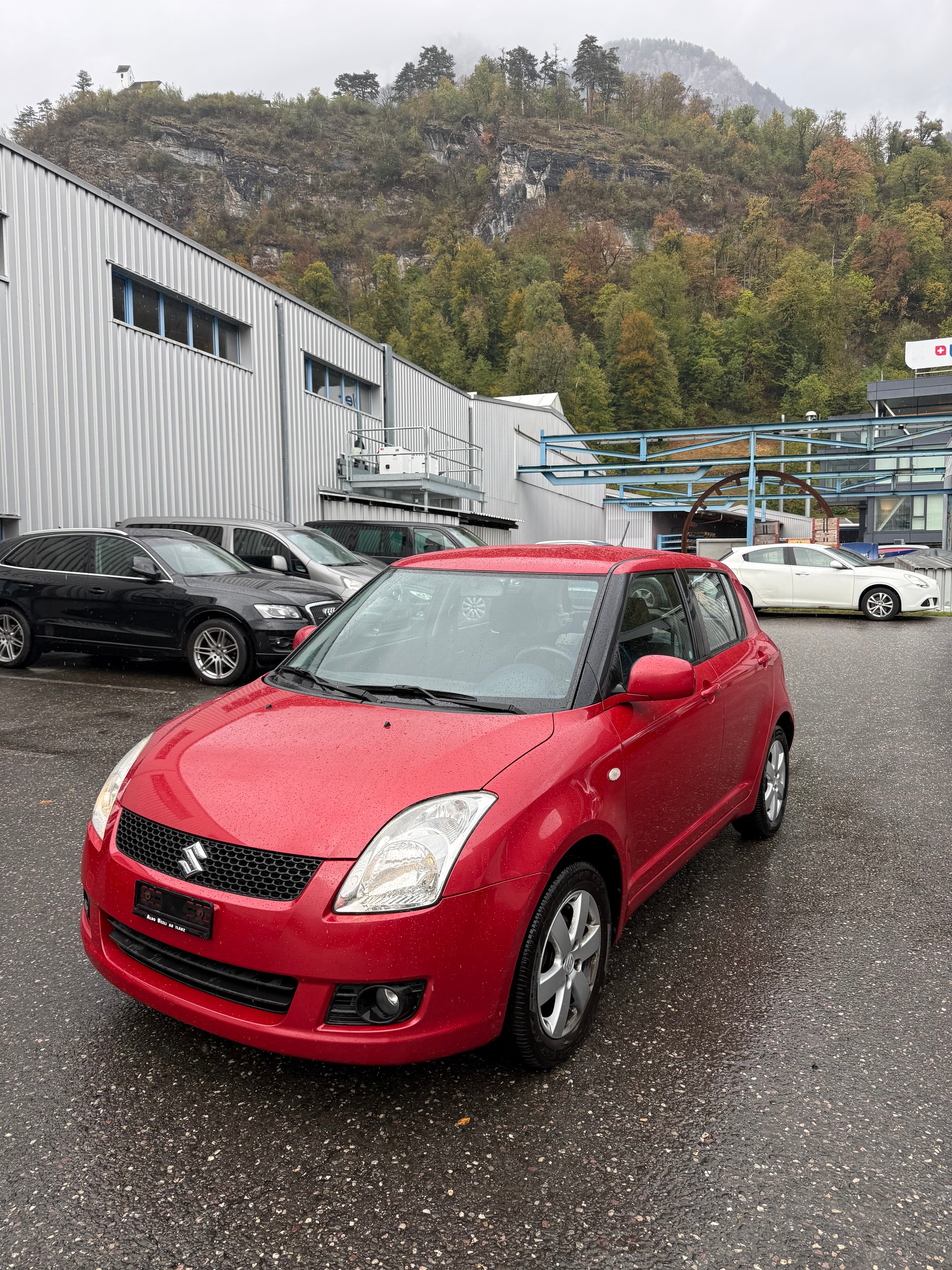 SUZUKI Swift 1.3i 16V GL 4x4-image-0