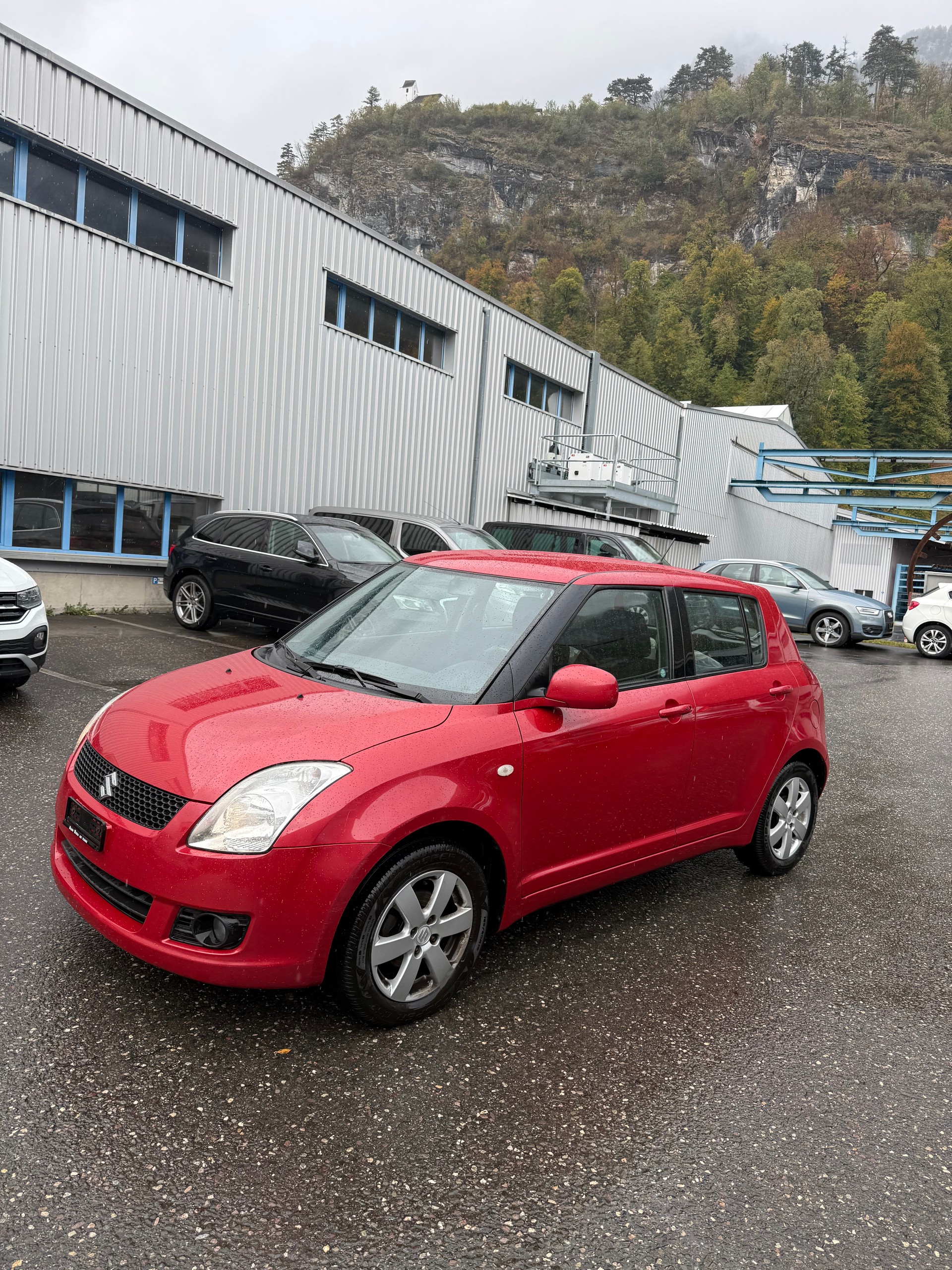 SUZUKI Swift 1.3i 16V GL 4x4-image-1