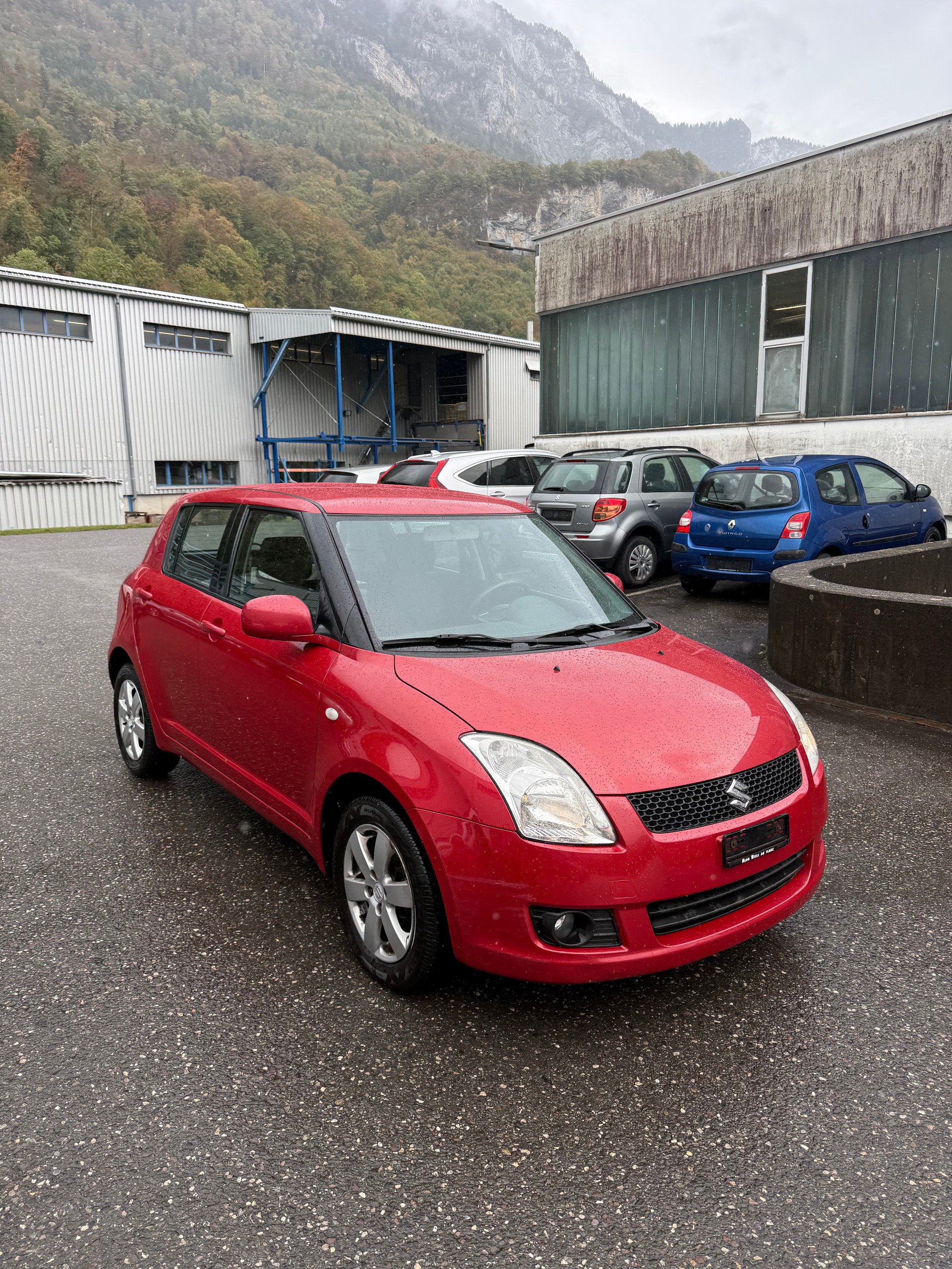 SUZUKI Swift 1.3i 16V GL 4x4-image-3
