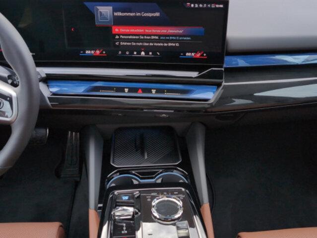 BMW i5 G61 Touring M60 xDrive-image-11