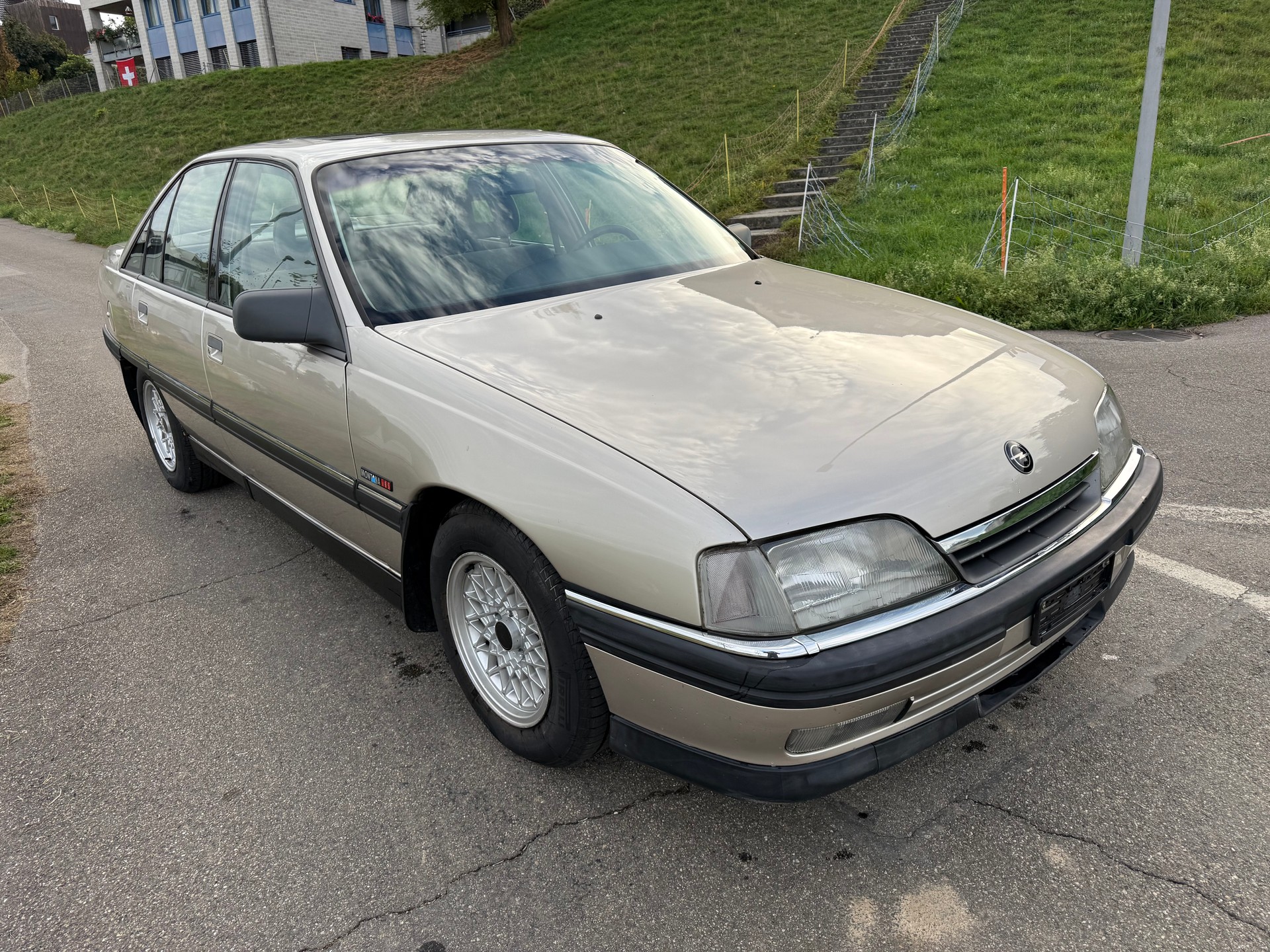 OPEL Omega 2.6i Montana-image-1