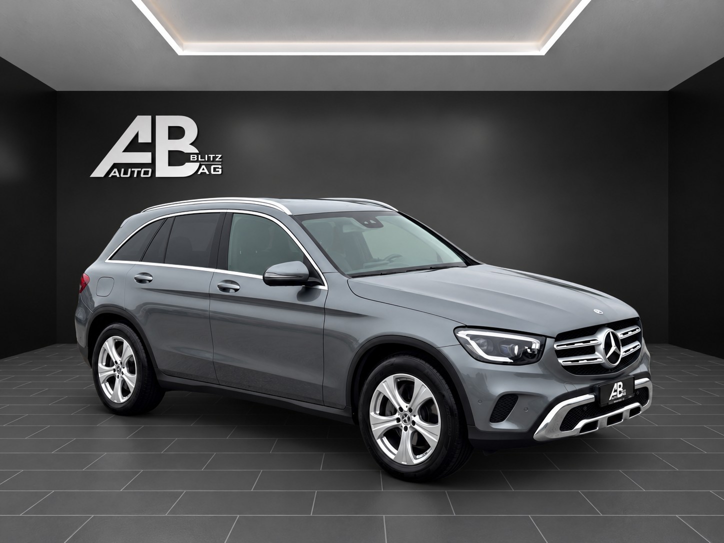 MERCEDES-BENZ GLC 220 d 4Matic 9G-Tronic mit 194 PS * Faceliftmodell *-image-5