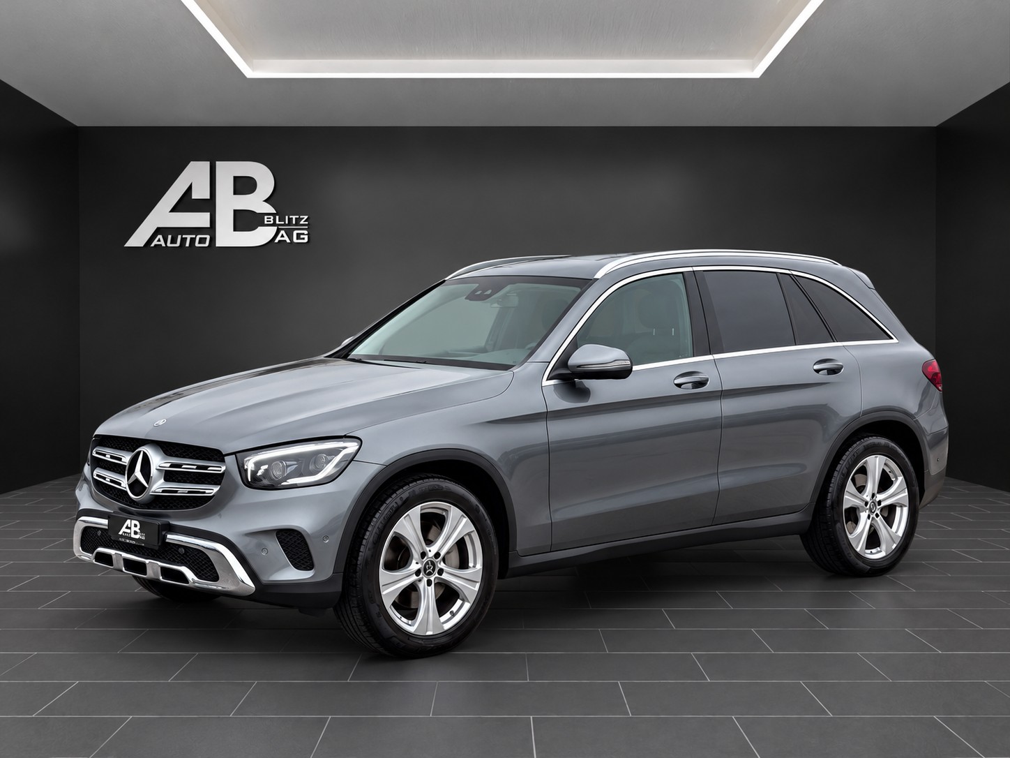 MERCEDES-BENZ GLC 220 d 4Matic 9G-Tronic mit 194 PS * Faceliftmodell *-image-1