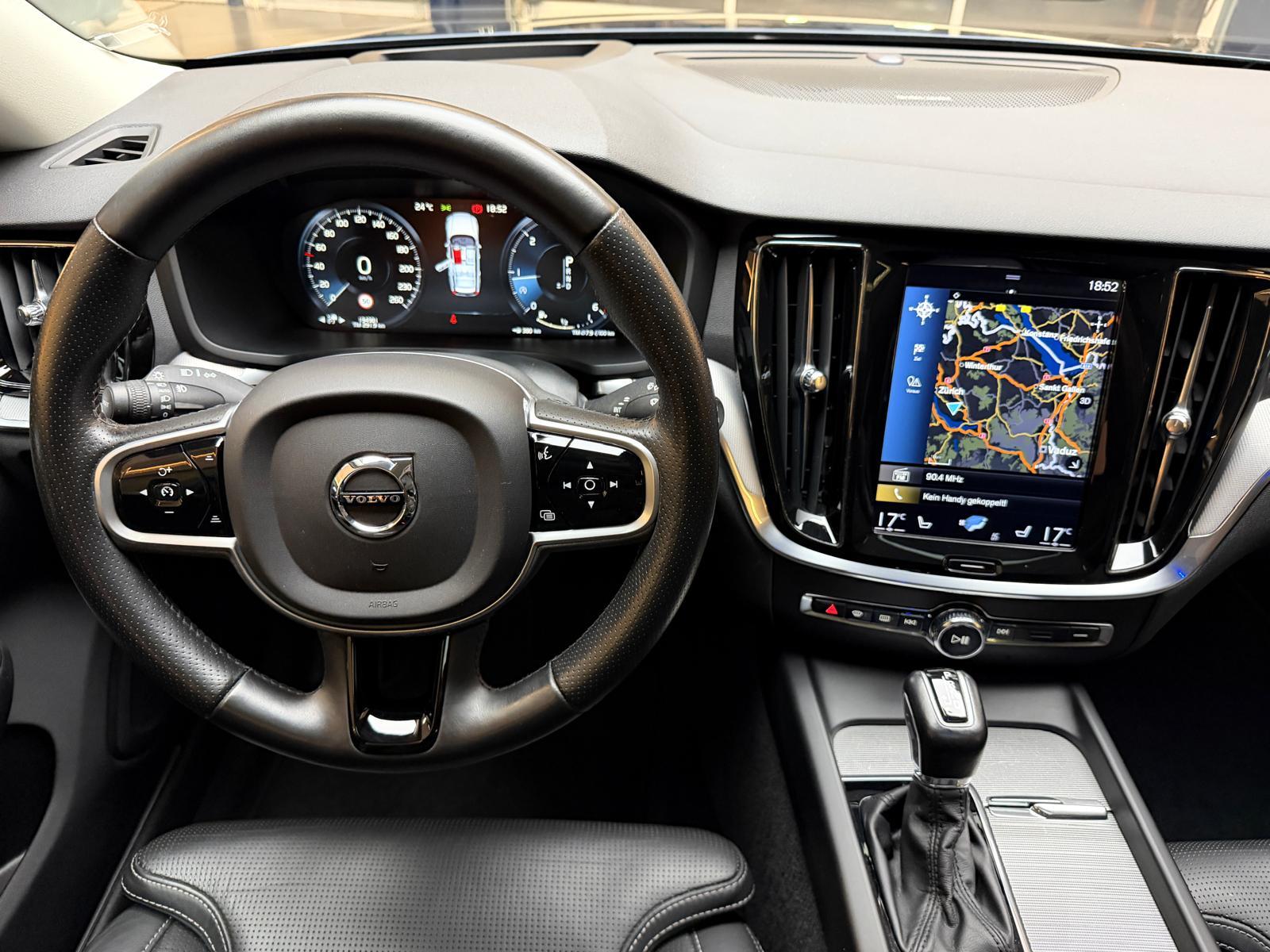 VOLVO V60 2.0 D4 Inscription AWD-image-13