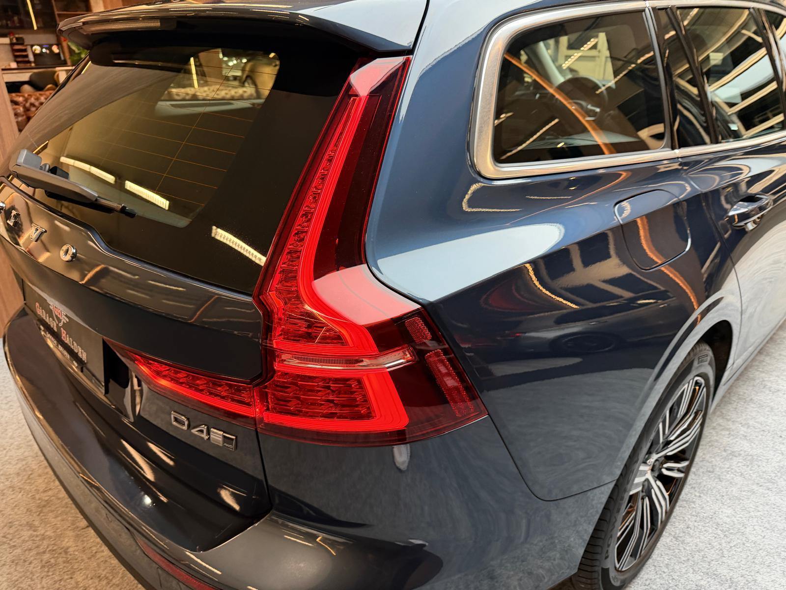 VOLVO V60 2.0 D4 Inscription AWD-image-11