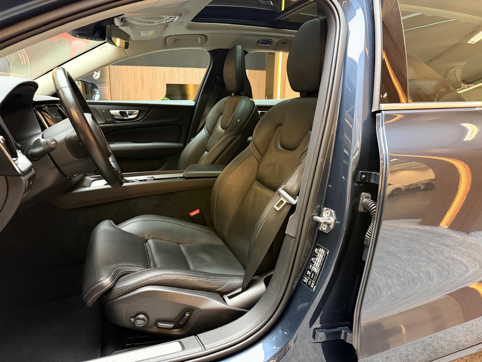 VOLVO V60 2.0 D4 Inscription AWD-image-15