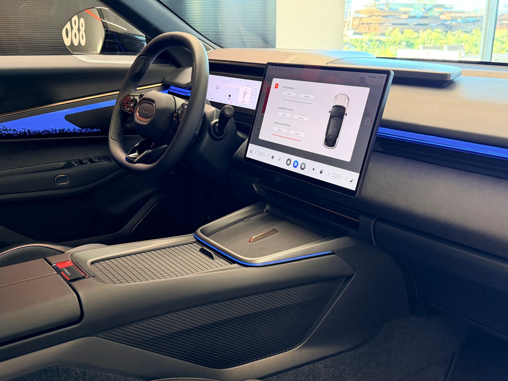 LYNK & CO 08 1.5 PHEV More-image-22