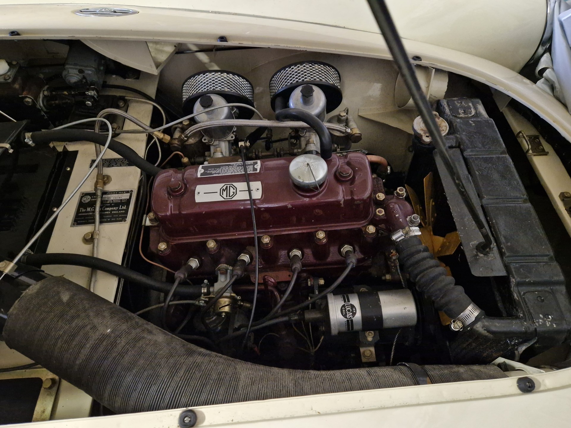 MG MGA-image-3