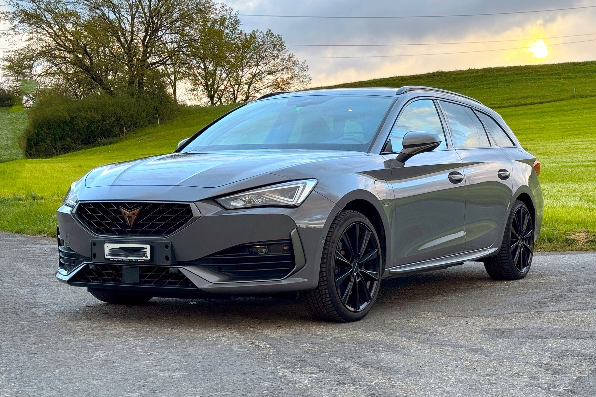 CUPRA LEON ST 1.4 e-HYBRID pHEV DSG-image-0
