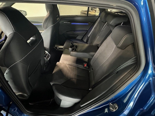 SKODA Enyaq iV 80x SportLine-image-8