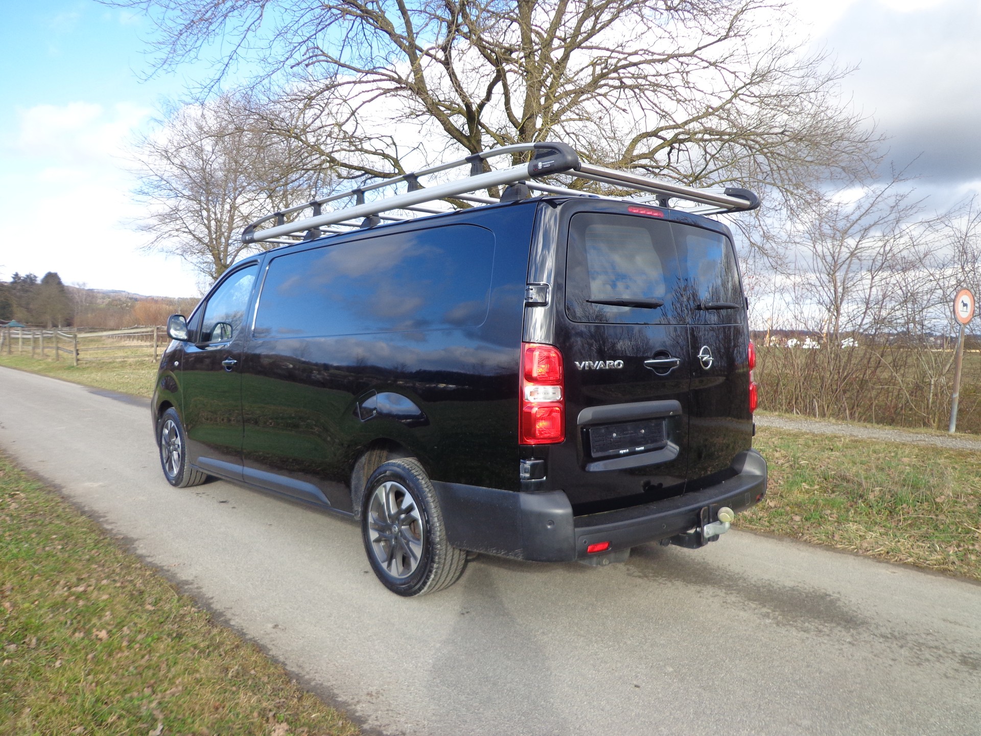 OPEL Vivaro Cargo 2.0 CDTI Enjoy s/s L EN Aut.-image-1